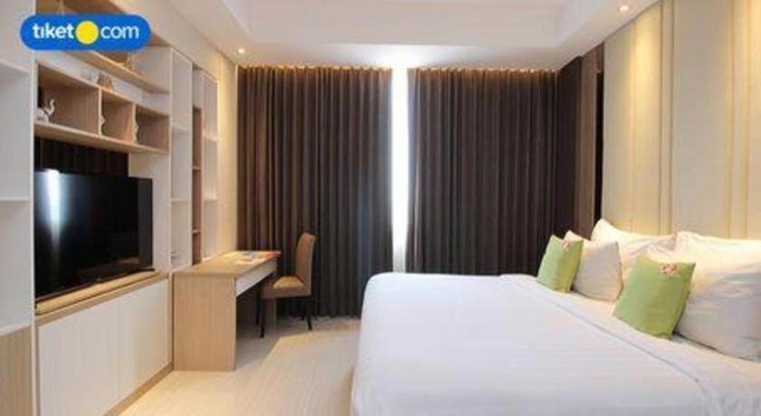 Hotel Dafam Pacific Caesar Surabaja Zewnętrze zdjęcie