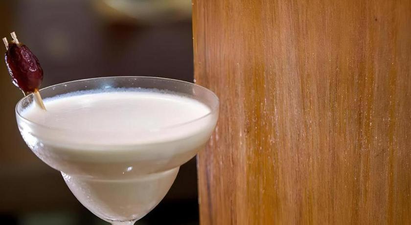 Hotel Dafam Pacific Caesar Surabaja Zewnętrze zdjęcie