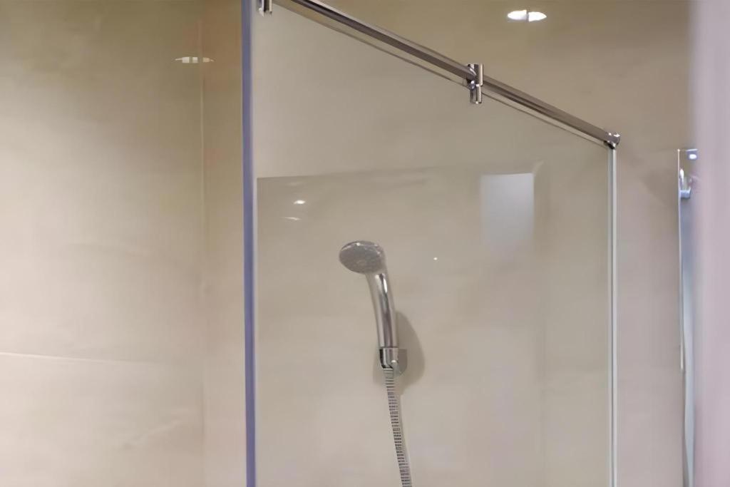 Hotel Dafam Pacific Caesar Surabaja Zewnętrze zdjęcie
